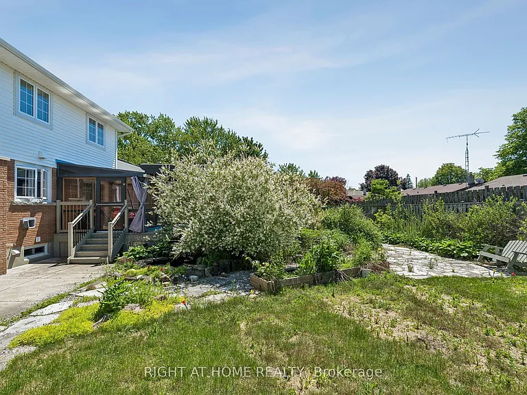 15 King St — Photo 43
