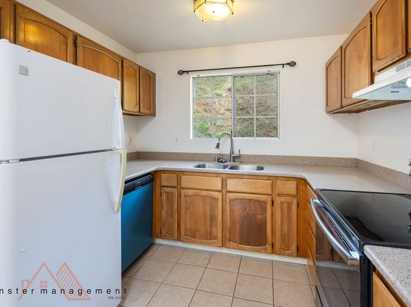 44-108 Ikeanani Dr APT 211