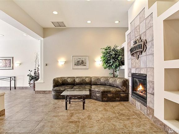 4th image of 4343 Roosevelt Way NE APT 209
