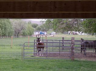 216005 E Game Farm Rd, Kennewick, WA 99337