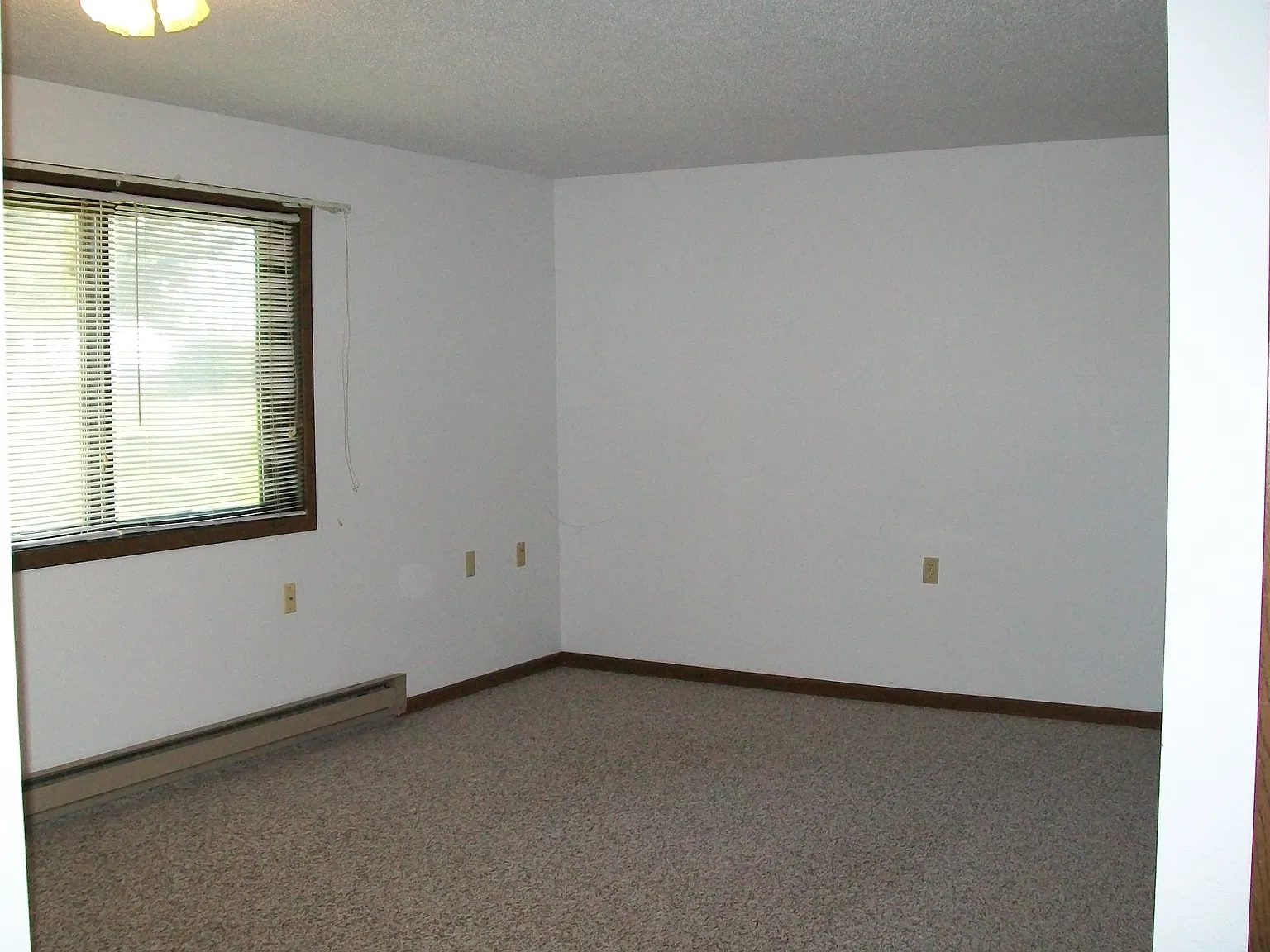 1 bed, 650 sqft, $750 — Photo 4
