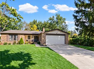 317 Beech Ct, Naperville, IL 60540