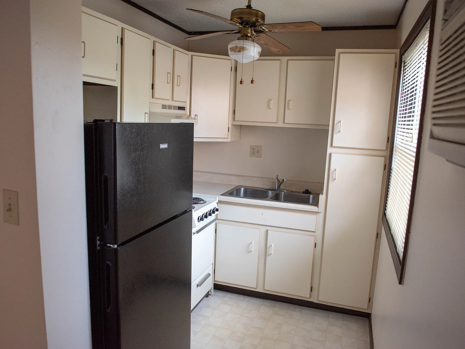 Cedar Point Apartments — Photo 3