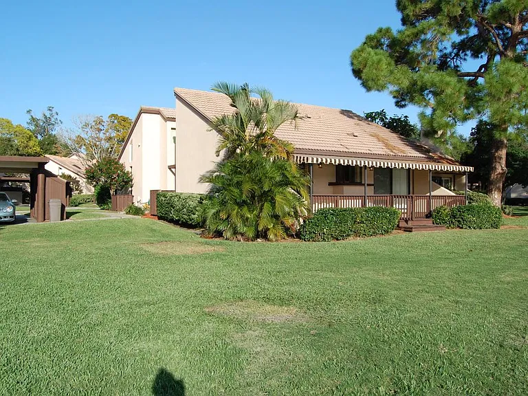 1320 Pelican Creek Xing — Photo 2