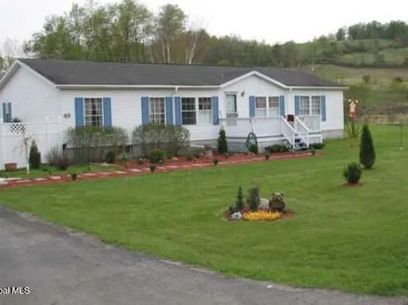 49 Stanton Hill Rd, Salem, NY 12865