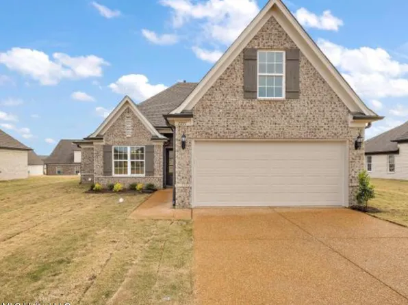 2370 Johnny Ray Dr, Southaven, MS 38672