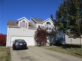 4408 Princeton Park Dr, Columbus, IN 47201
