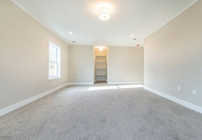 717 Preakness Ave — Photo 11