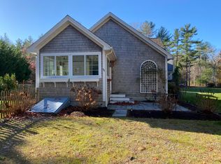 48 Paradise Ln #48, Rochester, MA 02770
