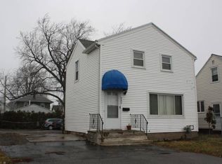 922 W Ridge Rd, Rochester, NY 14615