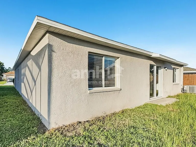 11806 Brenford Crest Dr — Photo 15