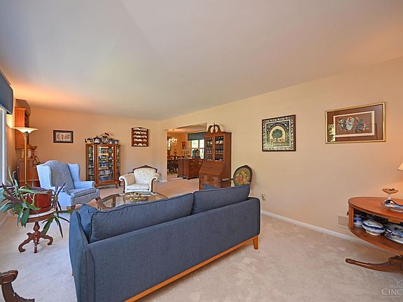 4th image of 7267 Greenfarms Dr