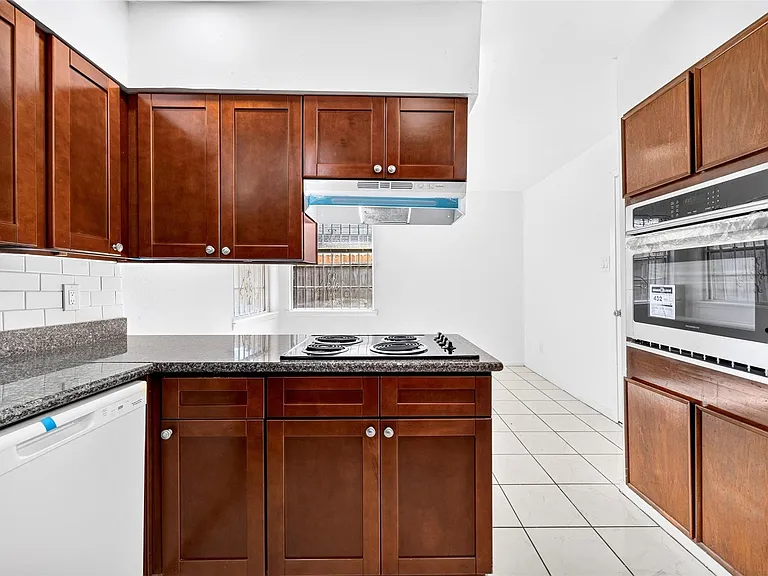11239 Carvel Ln — Photo 21