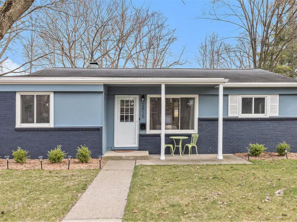 2815 Beacon Hl, Ann Arbor, MI 48104