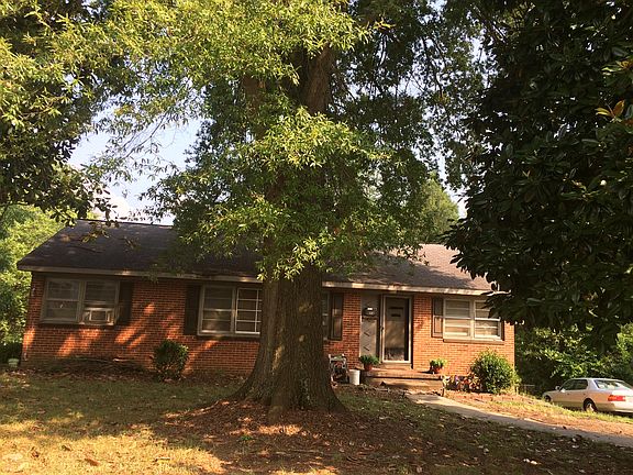 4th image of 613 Crestview Dr
