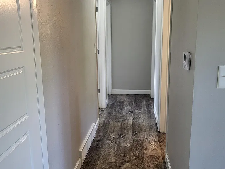 1324 Hillside Dr — Photo 6
