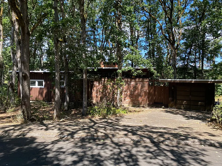 3645 NW Hayes Ave — Photo 3