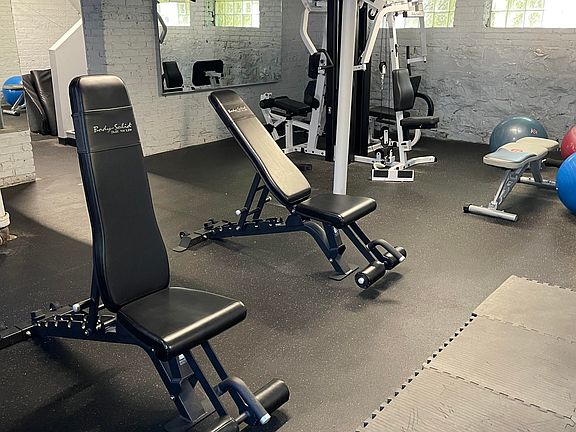 5th image of 4726 N Racine Ave APT 1N