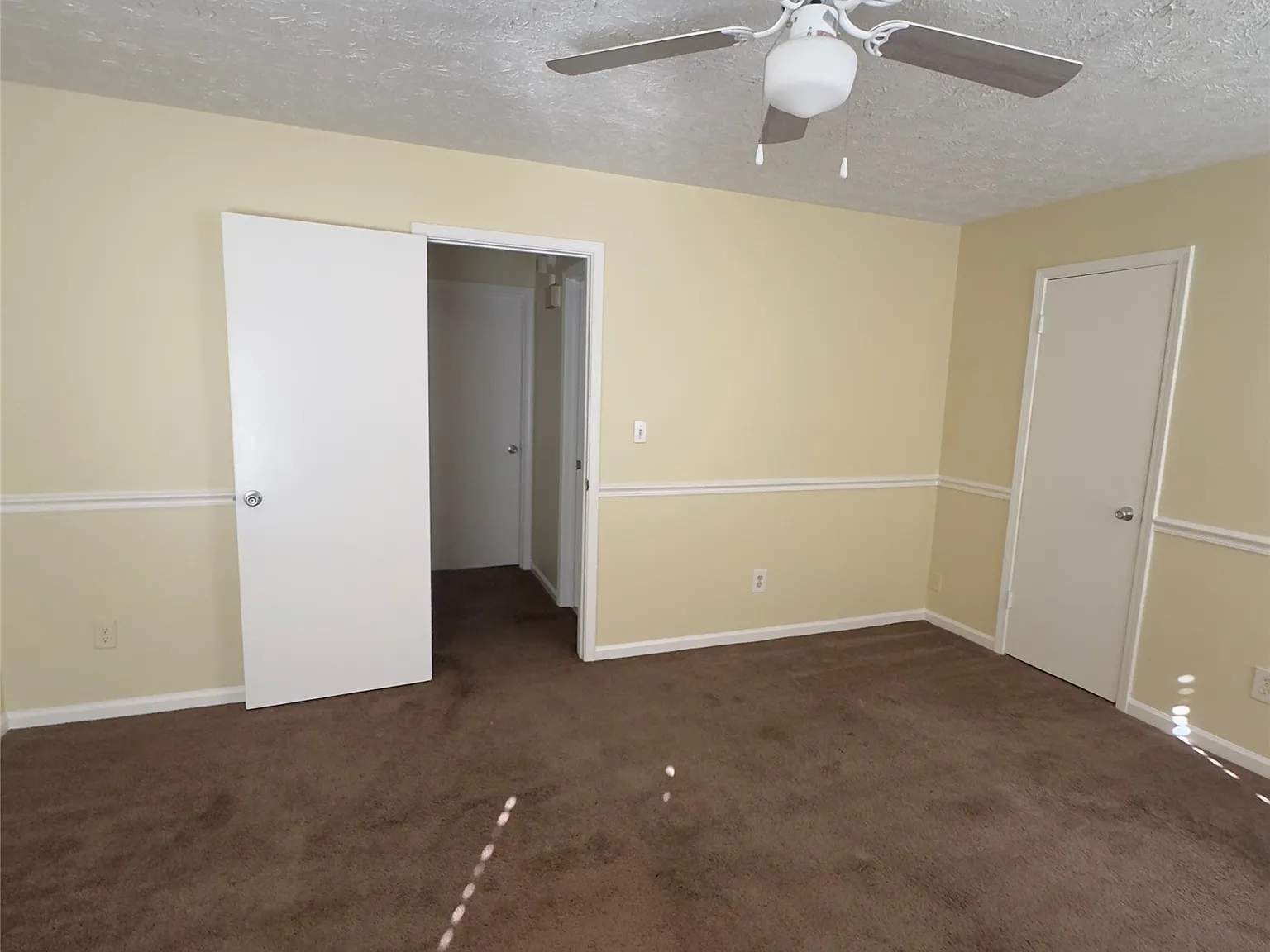 2 bed, 1.5 bath, 1200 sqft, $950 — Photo 4