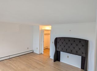 454 Indian Corner Rd, Saunderstown, RI 02874