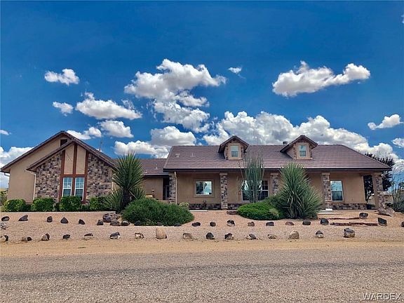 4th image of 9098 N Villa Dr
