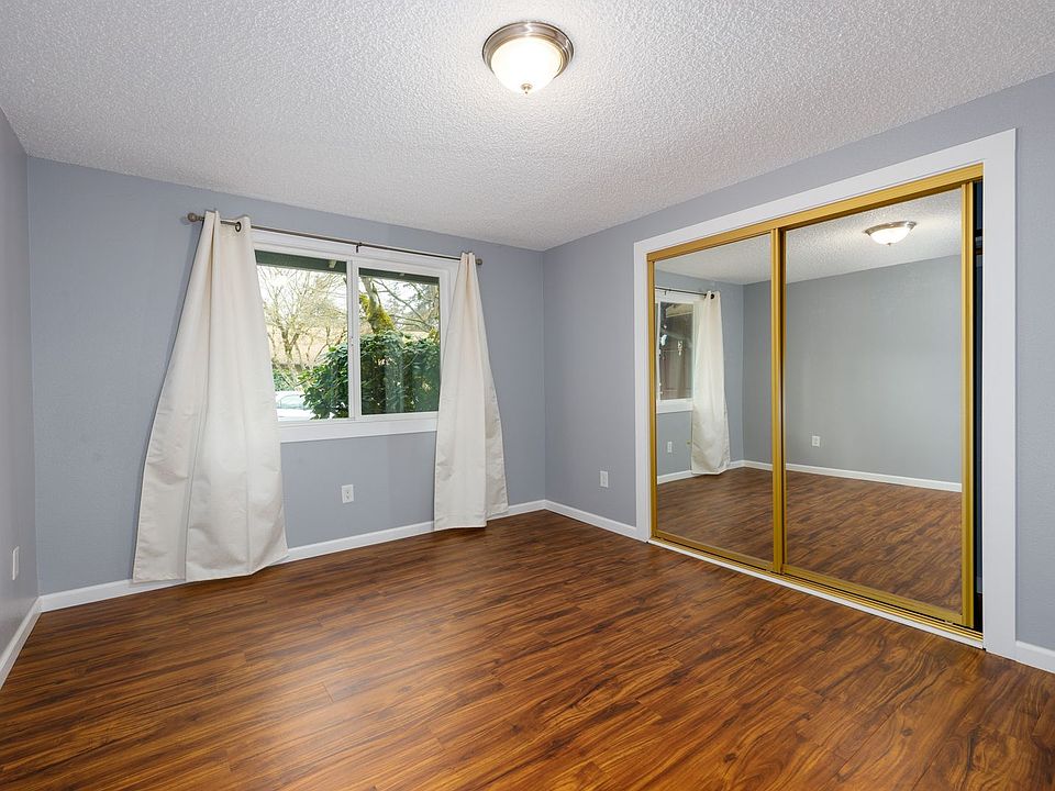 1st image of 1209 NE 143rd Ave #B