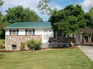 1904 Grey Ridge Rd, Maryville, TN 37801