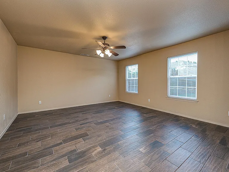 1729 N Willowbrook Dr — Photo 23