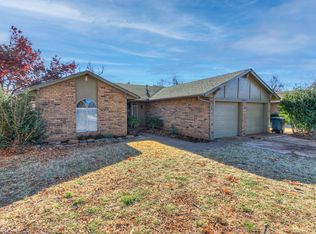 1204 Val Genes Rd, Edmond, OK 73003