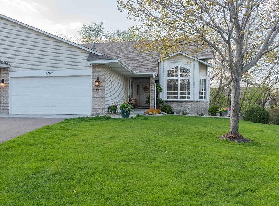 1st image of 4157 Black Oaks Ln N