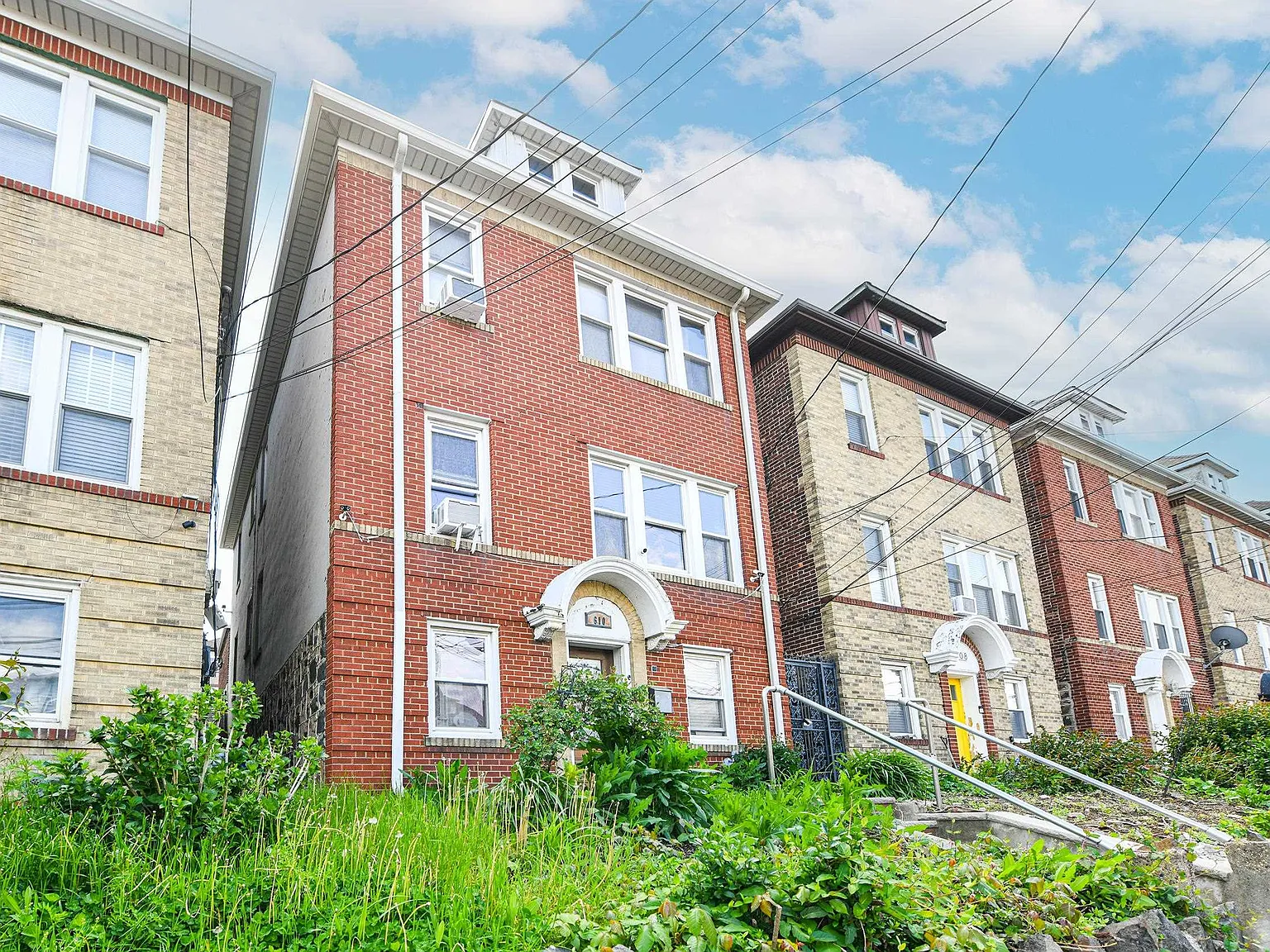 2 bed, 1.0 bath, $2,400 — Photo 2