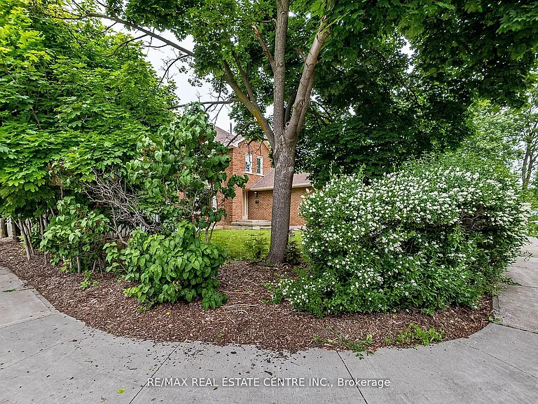 1134 Deer Run — Photo 3