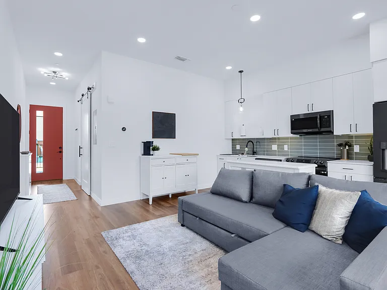 2165 Gabriels Pl #1110 — Photo 1