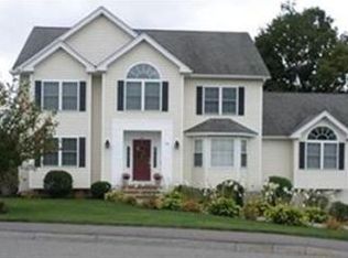 14 Redgate Rd, Dracut, MA 01826