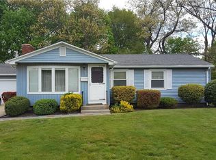 132 Russell Dr, Tiverton, RI 02878