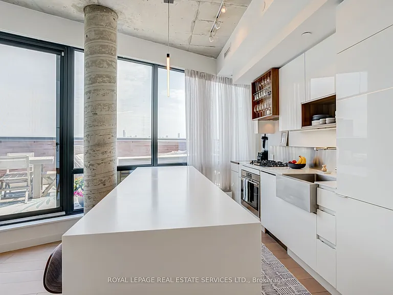 383 Sorauren Ave #Penthouse 09 — Photo 9