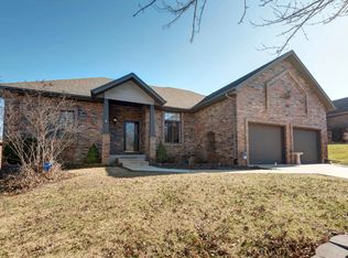 5686 S Nettleton Ave, Springfield, MO 65810