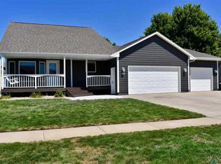 108 W Hackberry St, Brandon, SD 57005