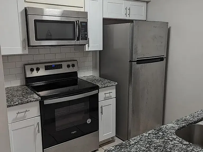 1318 Sharlo Ave — Photo 4