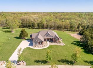 847 Tall Cedar Ct, Wentzville, MO 63385