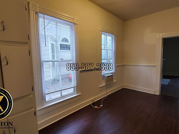 2nd image of 168 Woodland Ave Unit 1