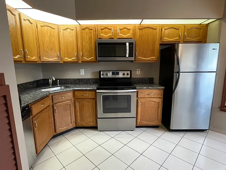 Updated kitchen 
- Stainless still
- New lighting
- storage and convenience