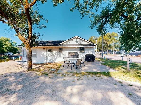 27 Old Lodge Rd, Columbus, NE 68601