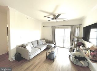 19611 Galway Bay Cir APT 403, Germantown, MD