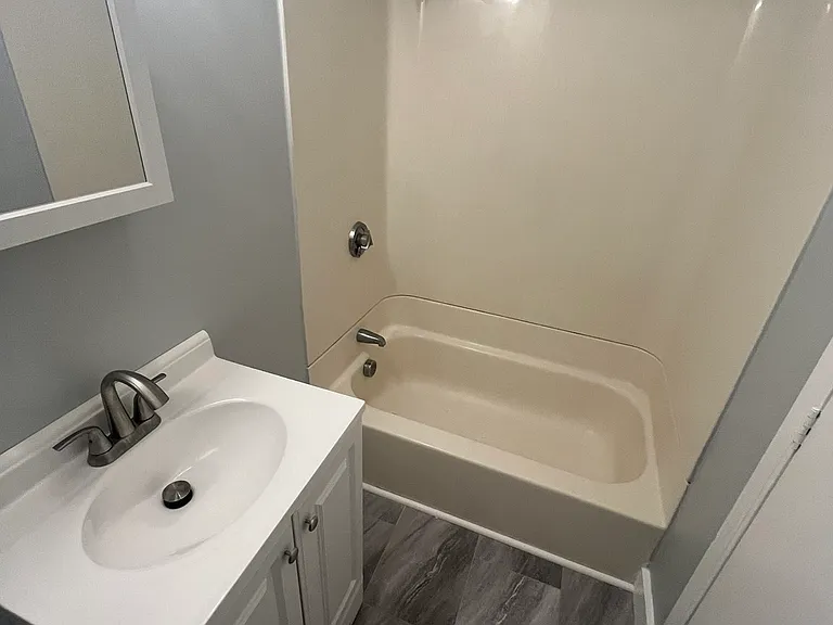 21 Harbor St #6 — Photo 4