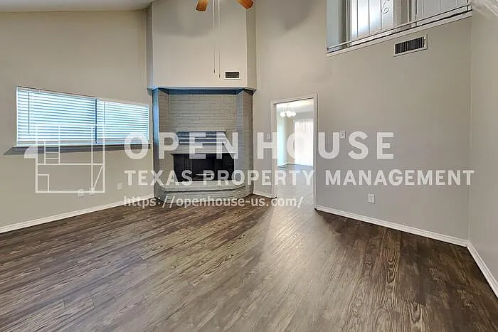 845 Whitehall Dr — Photo 4