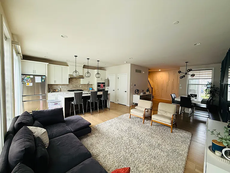135 Junction Rd — Photo 2