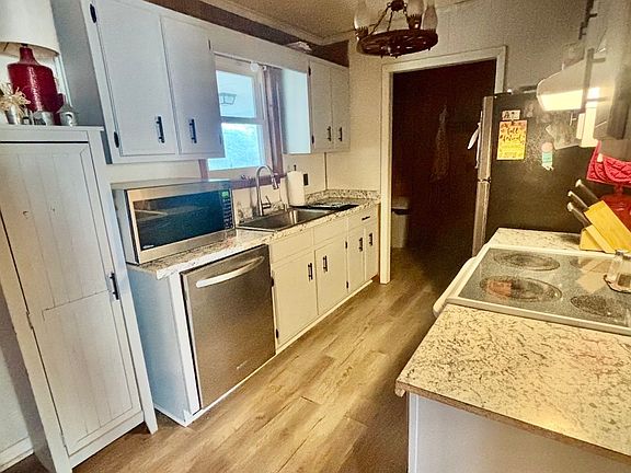 2nd image of 74 Hanshaw Dr