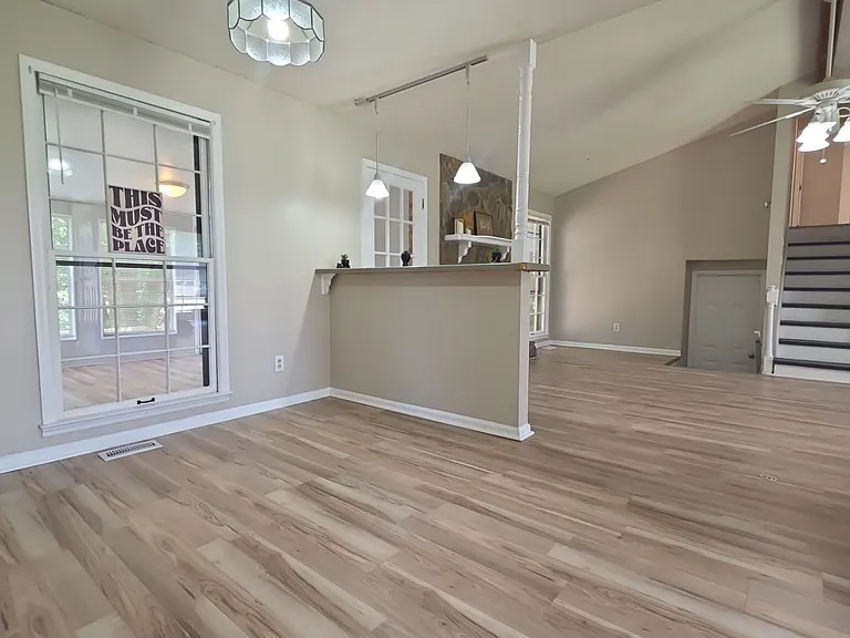 3582 Winchester Rd — Photo 4