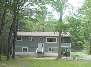 195 Fox Rd, Dingmans Ferry, PA 18328